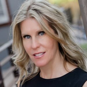 Meet your Posher, Dina